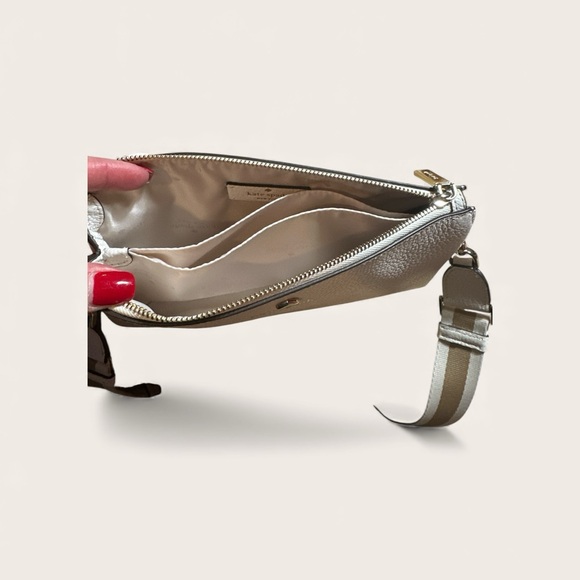 NWT $298 Kate Spade White Crossbody Bag - Picture 3 of 3